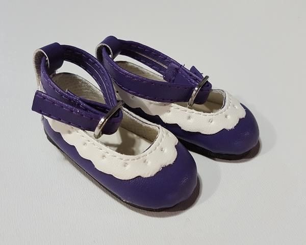 Chaussures violet et blanc