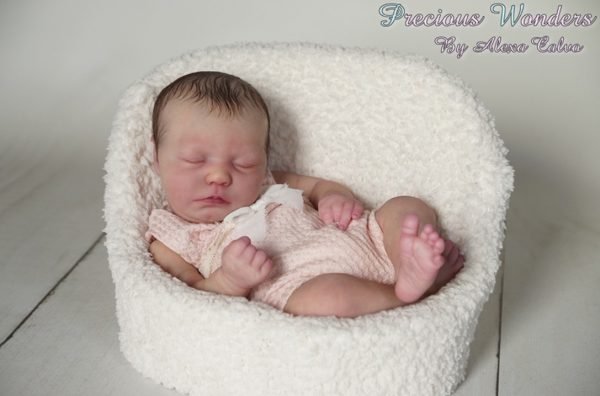 Sleeping Zuri Realborn sans corps – Image 5