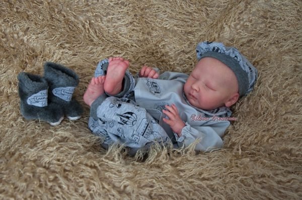 Sleeping Joseph Realborn sans corps – Image 8