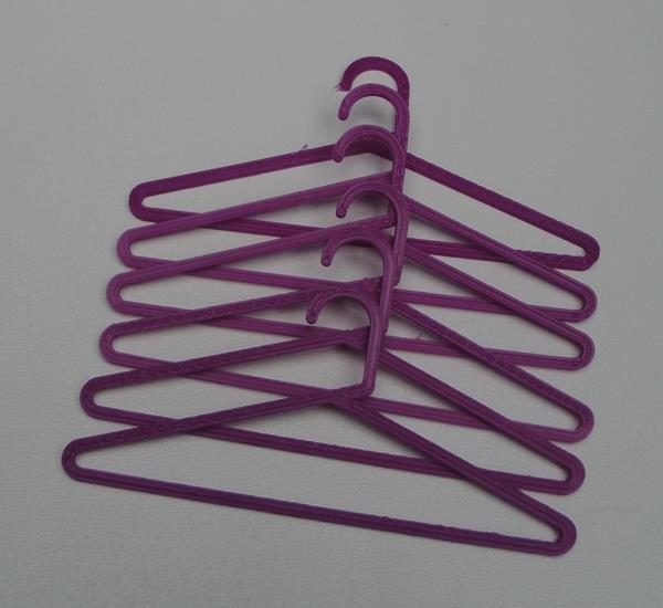 Lot de 6 cintres violet 7,50cm de long sur 3,50cm de haut