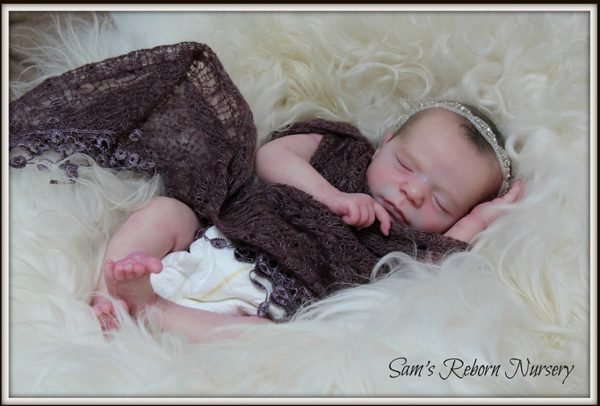 Sleeping Madison Realborn sans corps – Image 4